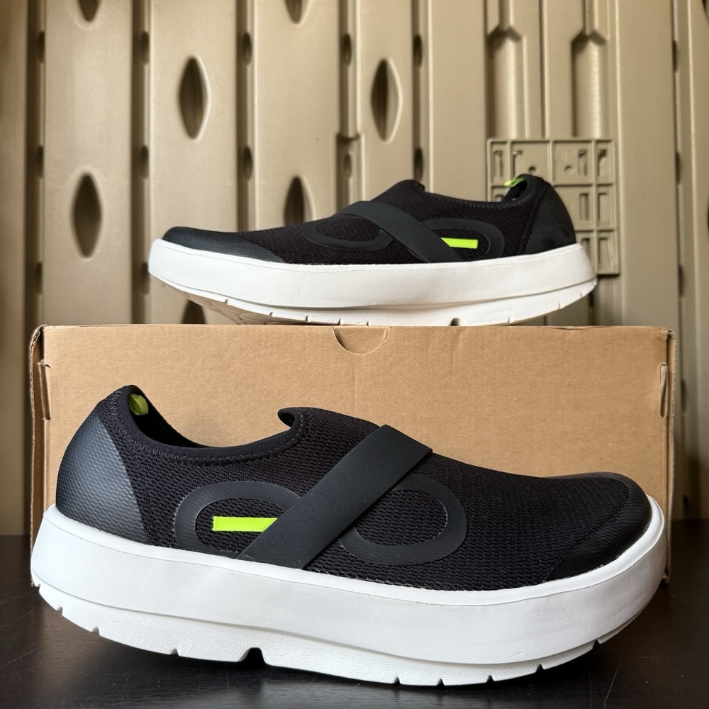 Oofos OOmg Low Mesh Sport Recovery Sneakers Mens 11.5 Black White Slip-On Light